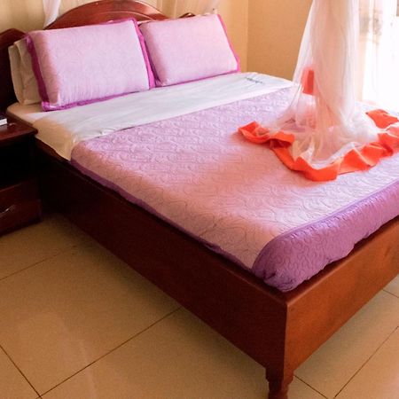 Kahondo Buffalo Hotel Kampala Makerere Kültér fotó