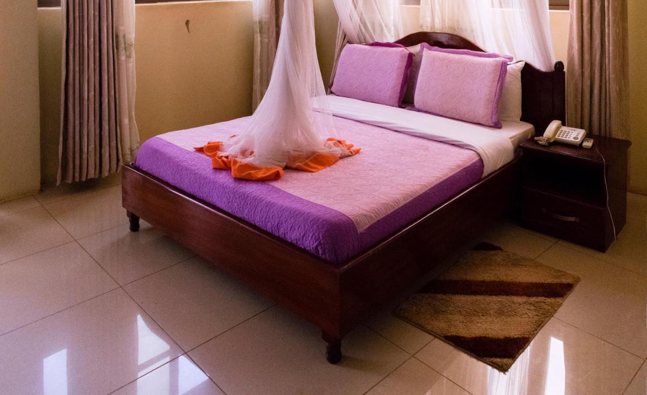 Kahondo Buffalo Hotel Kampala Makerere Kültér fotó