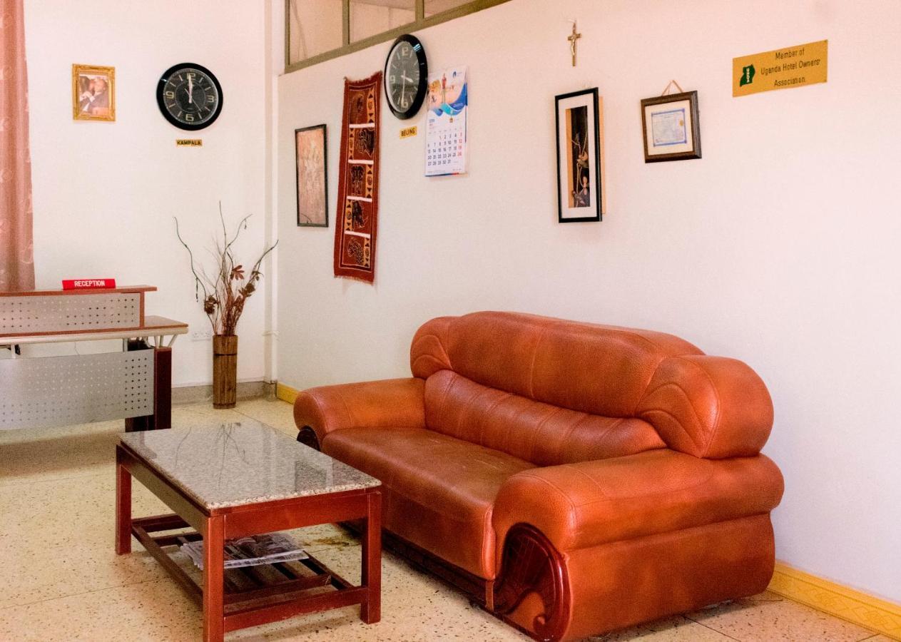 Kahondo Buffalo Hotel Kampala Makerere Kültér fotó