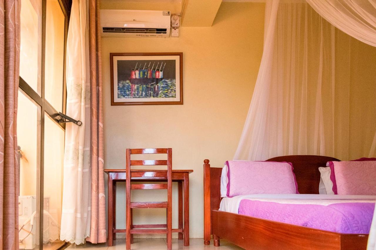 Kahondo Buffalo Hotel Kampala Makerere Kültér fotó