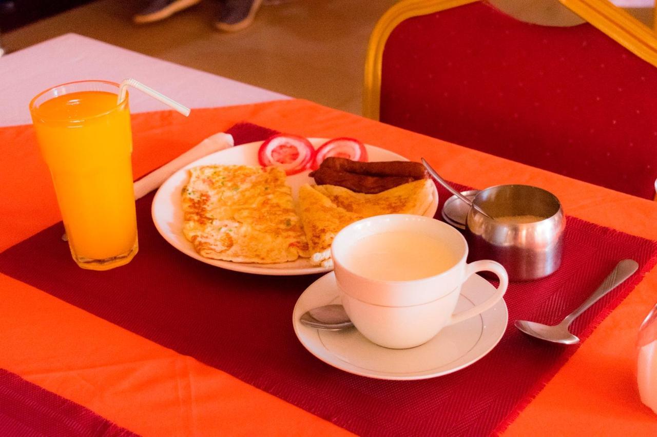 Kahondo Buffalo Hotel Kampala Makerere Kültér fotó