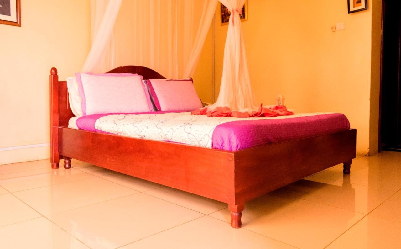 Kahondo Buffalo Hotel Kampala Makerere Kültér fotó